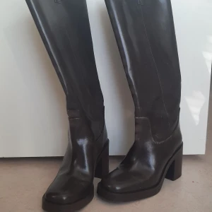 Stövlar - Stövlar aldrig använda från H&M strl 39
