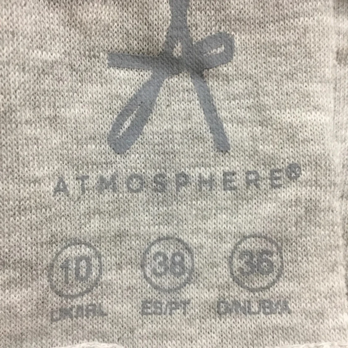 Ljusgrå långärmad tröja  - 2