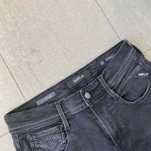 Replay jeans - Säljer mina replay jeans i modellen anbass hyperflex som är näst intill nya! Skriv vid övriga frågor