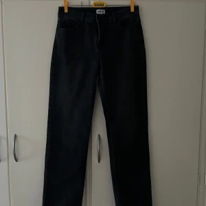 Madlady jeans - Super fina jeans från madlady! Säljer då de tyvärr är för små för mig 💔