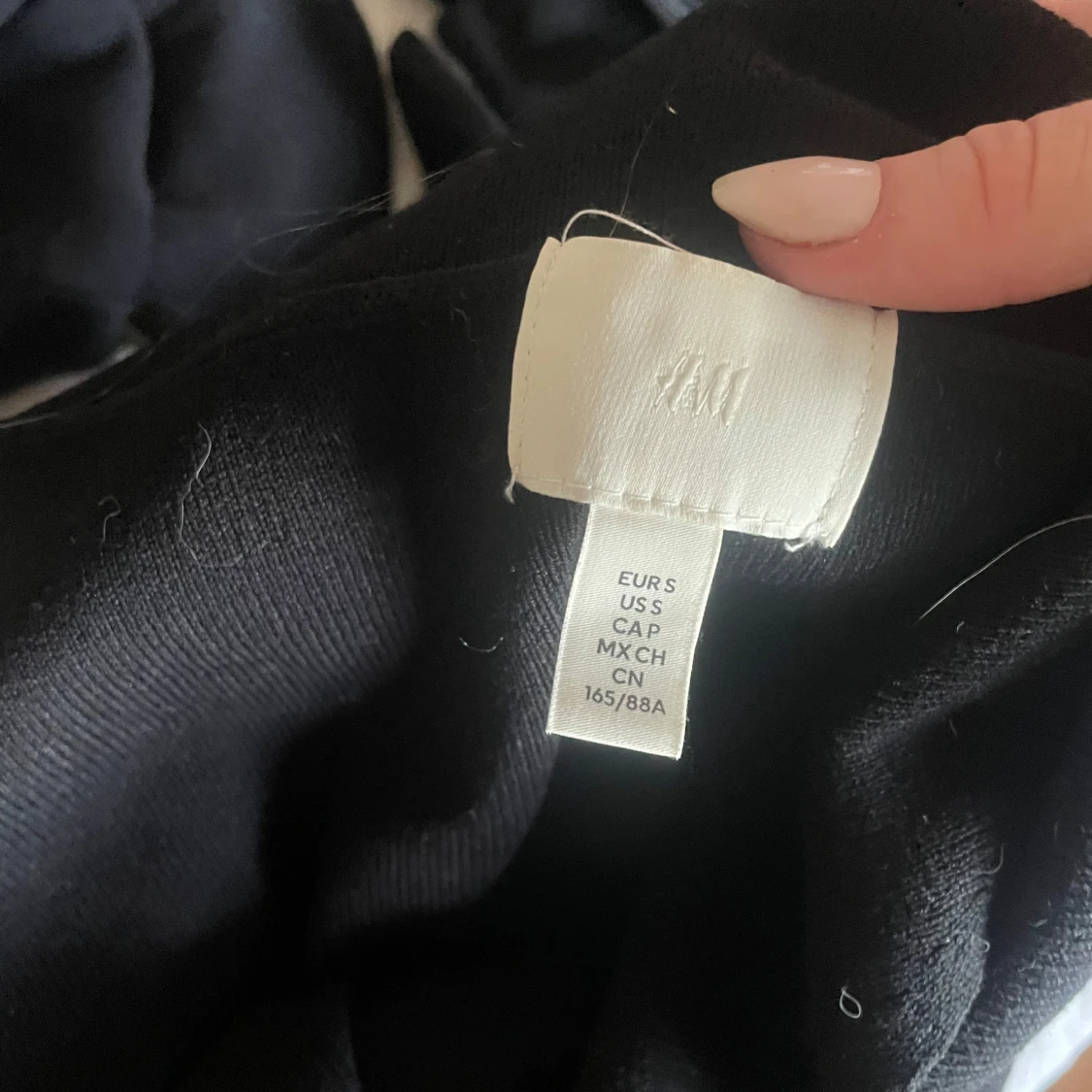 Svart offshoulder topp från H&M - 2