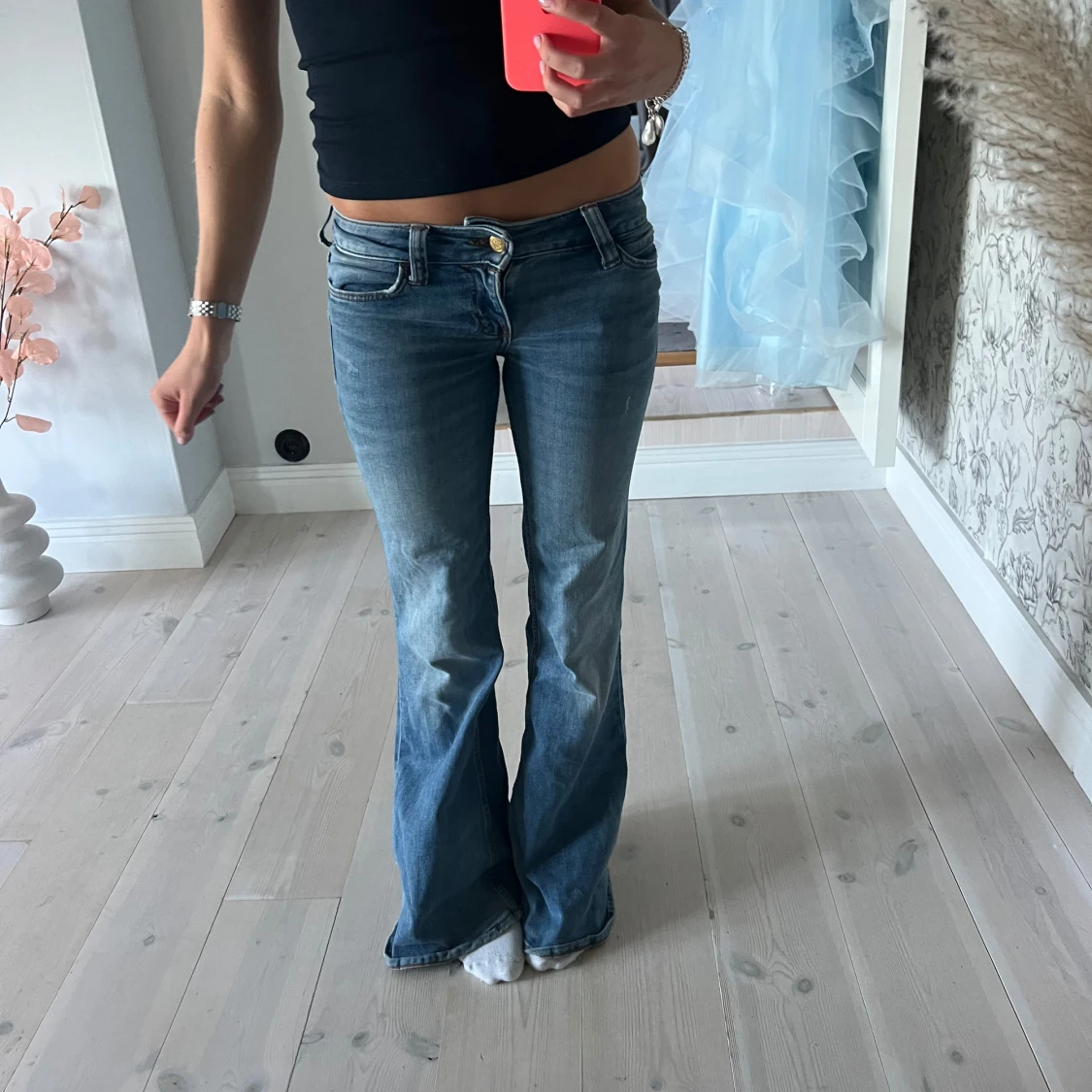 Blå bootcut jeans låg midja - 3