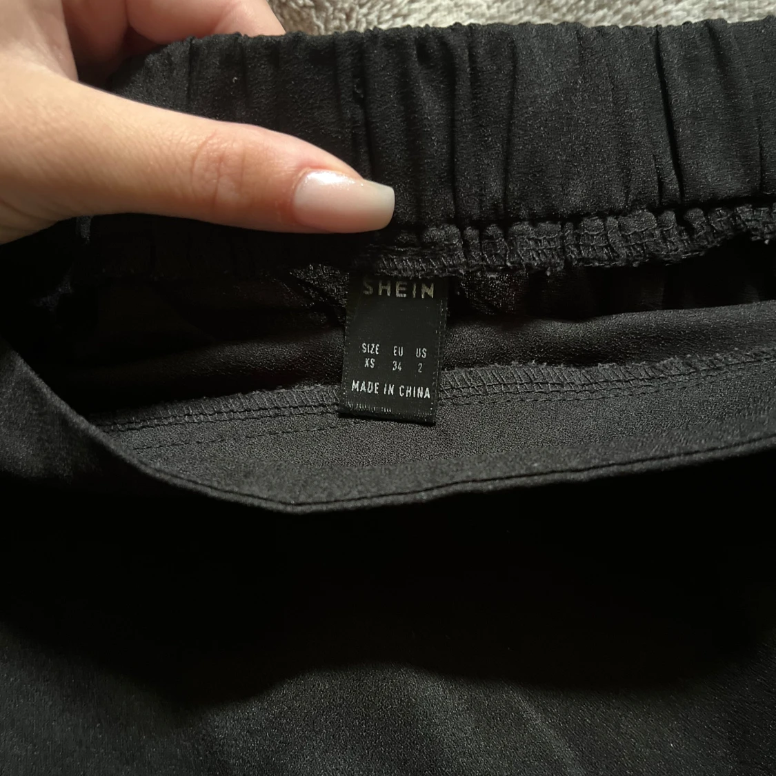 Svart omlottkjol med volang från SHEIN - 2