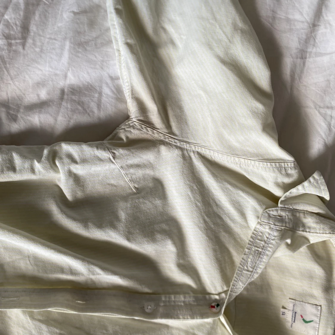 Ljusgul randig skjorta från Bummullsväveri - 2