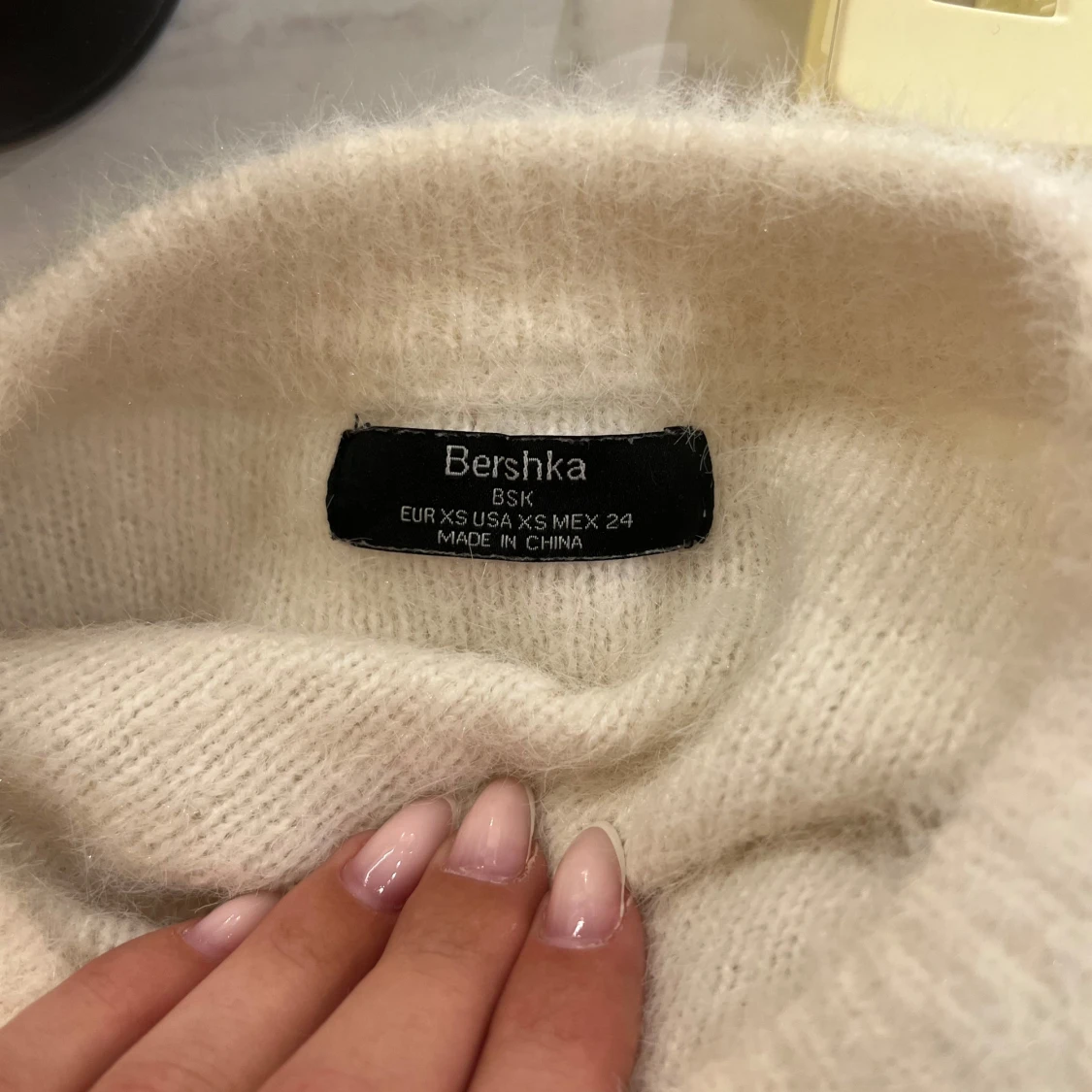 Vit stickad croppad tröja från Bershka - 3