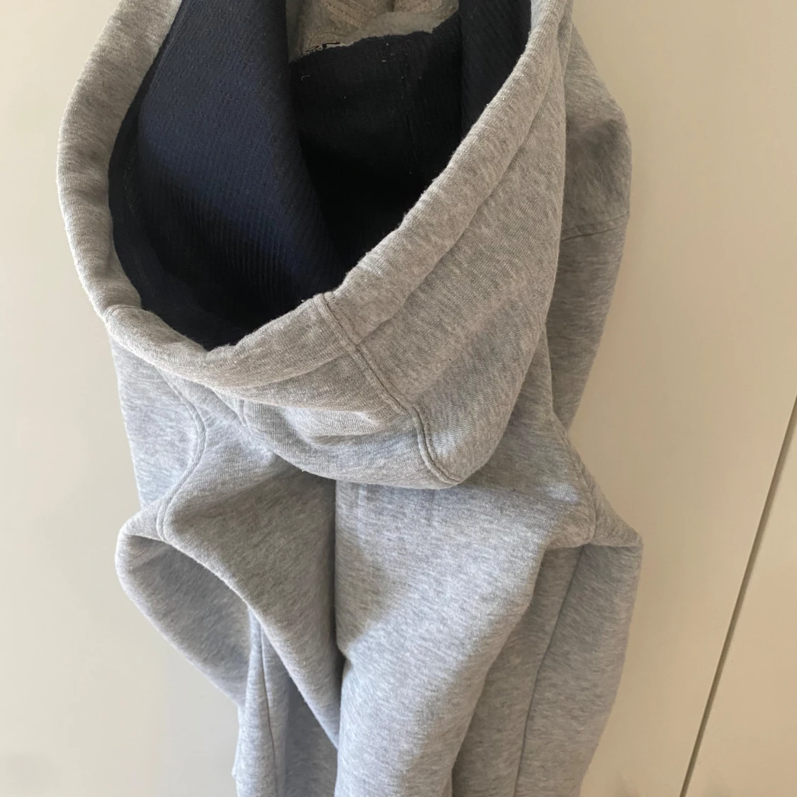 Grå hoodie från Geographical Norway - 2