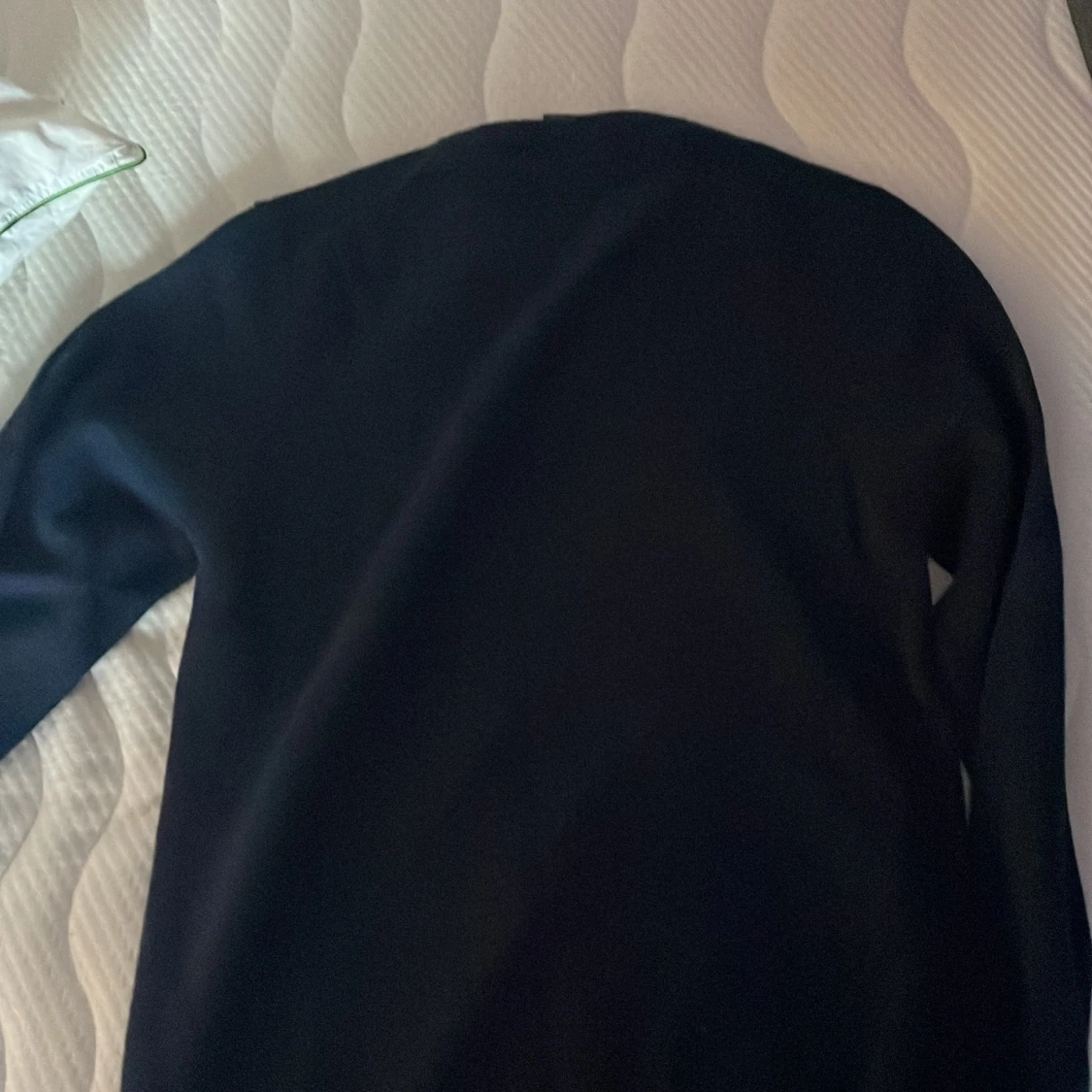 Mörkblå stickad tröja Lyle & Scott - 4