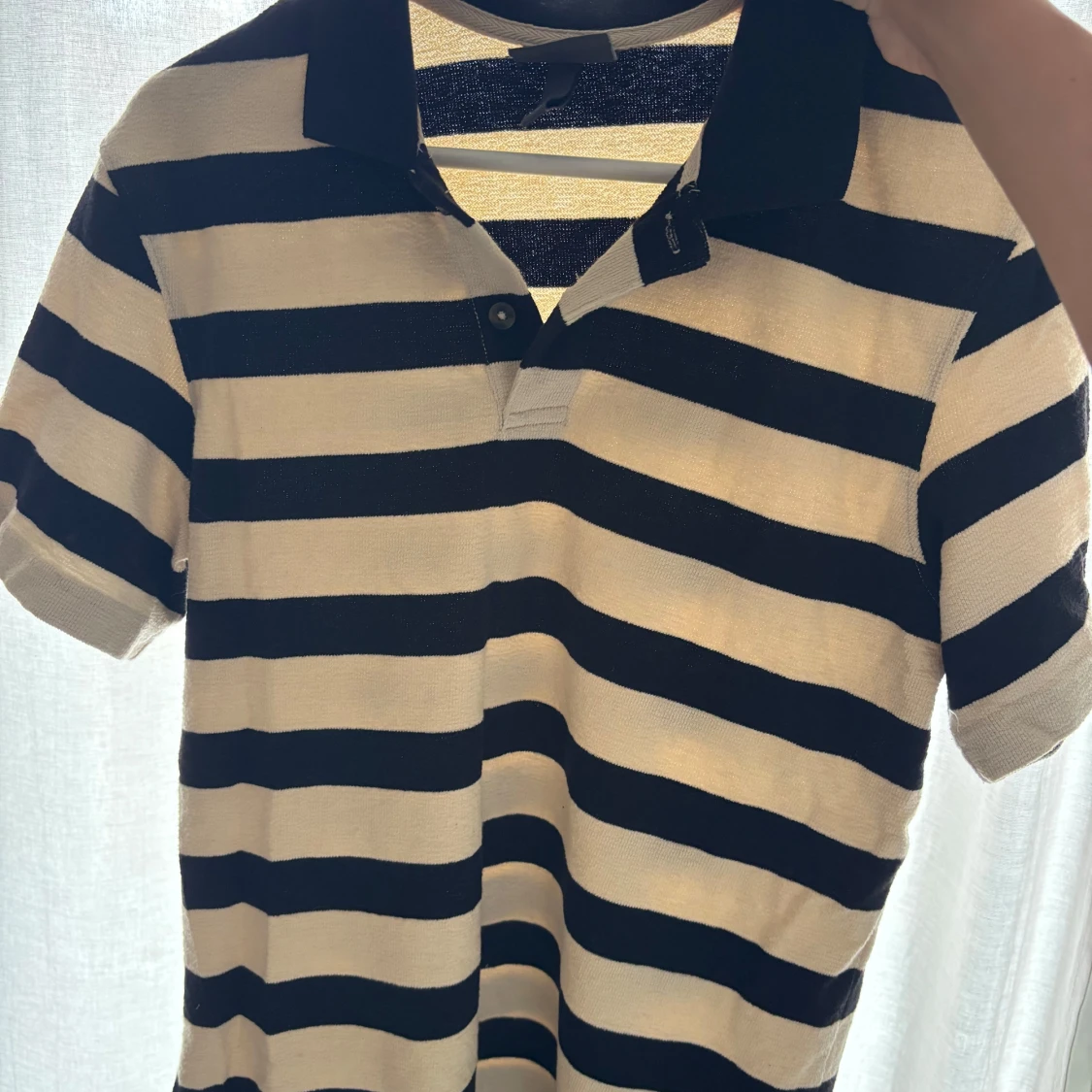 Randig pikétröja från H&M, svart/vit - 1