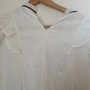 Blus från lindex - Strl på sista bilden