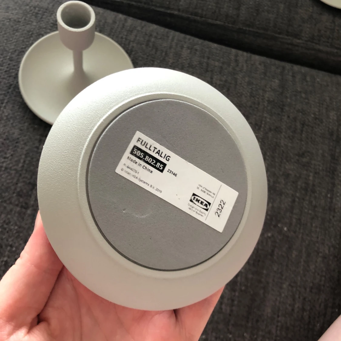 Tre ljusgråa ljusstakar  - 4