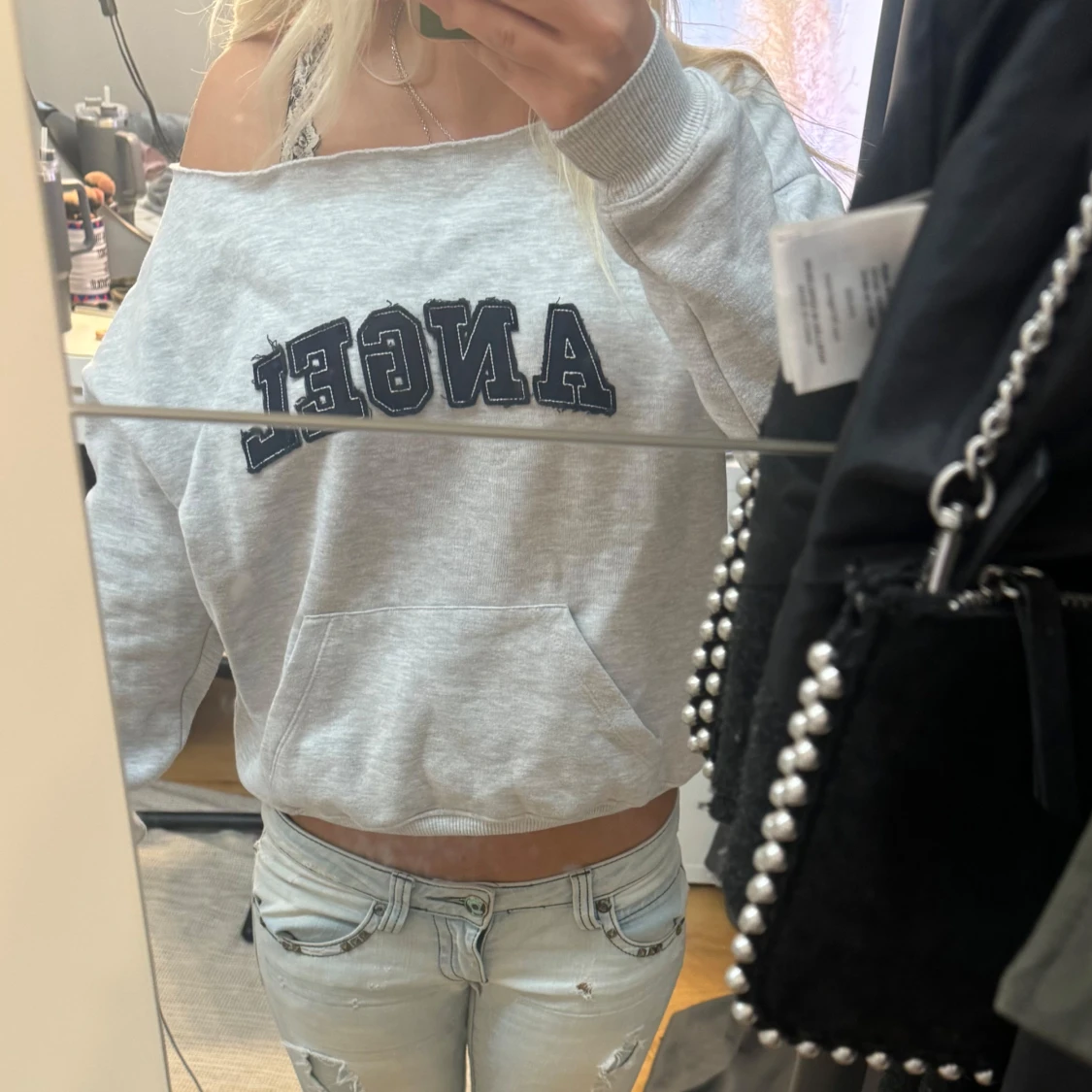 Off shoulder tröja