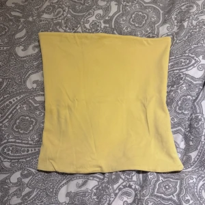 Tubtopp bikbok - Tubtopp från bikbok, denna har aldrig kommit till användning och är i nyskick. 
