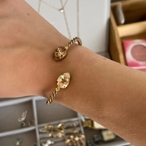 Caroline svedbom armband  - Caroline svedbom armband💗 använt mycket men fortfarande fin