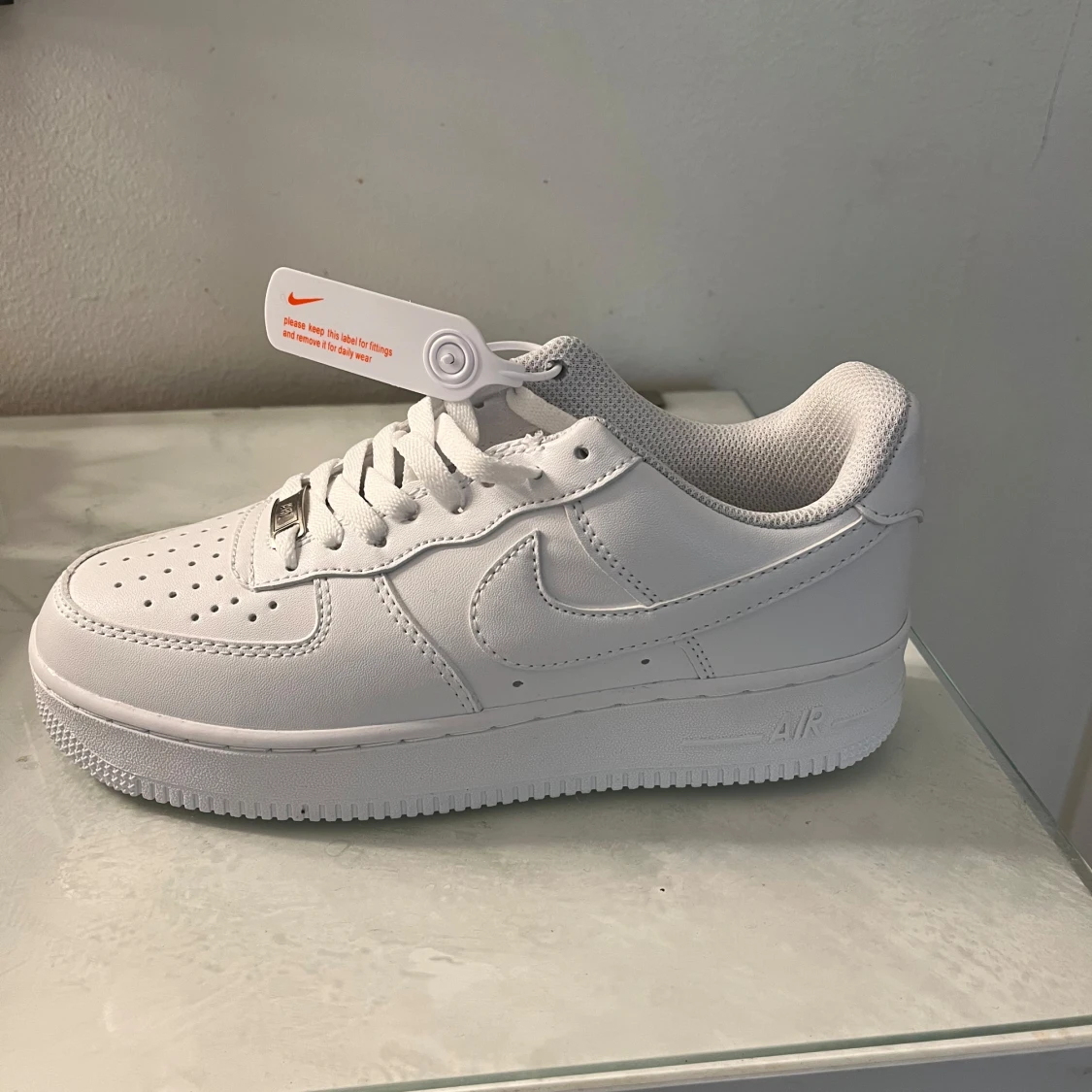 Nike Air Force 1 helvita sneakers - 2