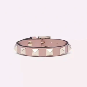 Valentino armband  - SÖKER!!! Detta valentino garavani armband