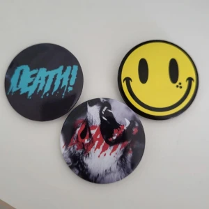 drop dead pins - Säljs som ett set. Det kan förekomma små repor men inget märkbart 