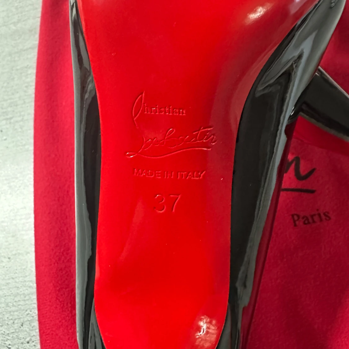 Svarta pumps från Christian Louboutin - 2