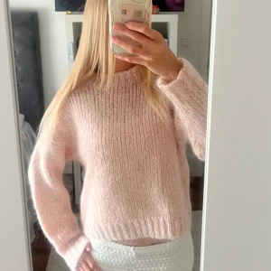 Mohair tröja  - Mohairtröja från hm i storlek s🩷nypris ca 1000kr