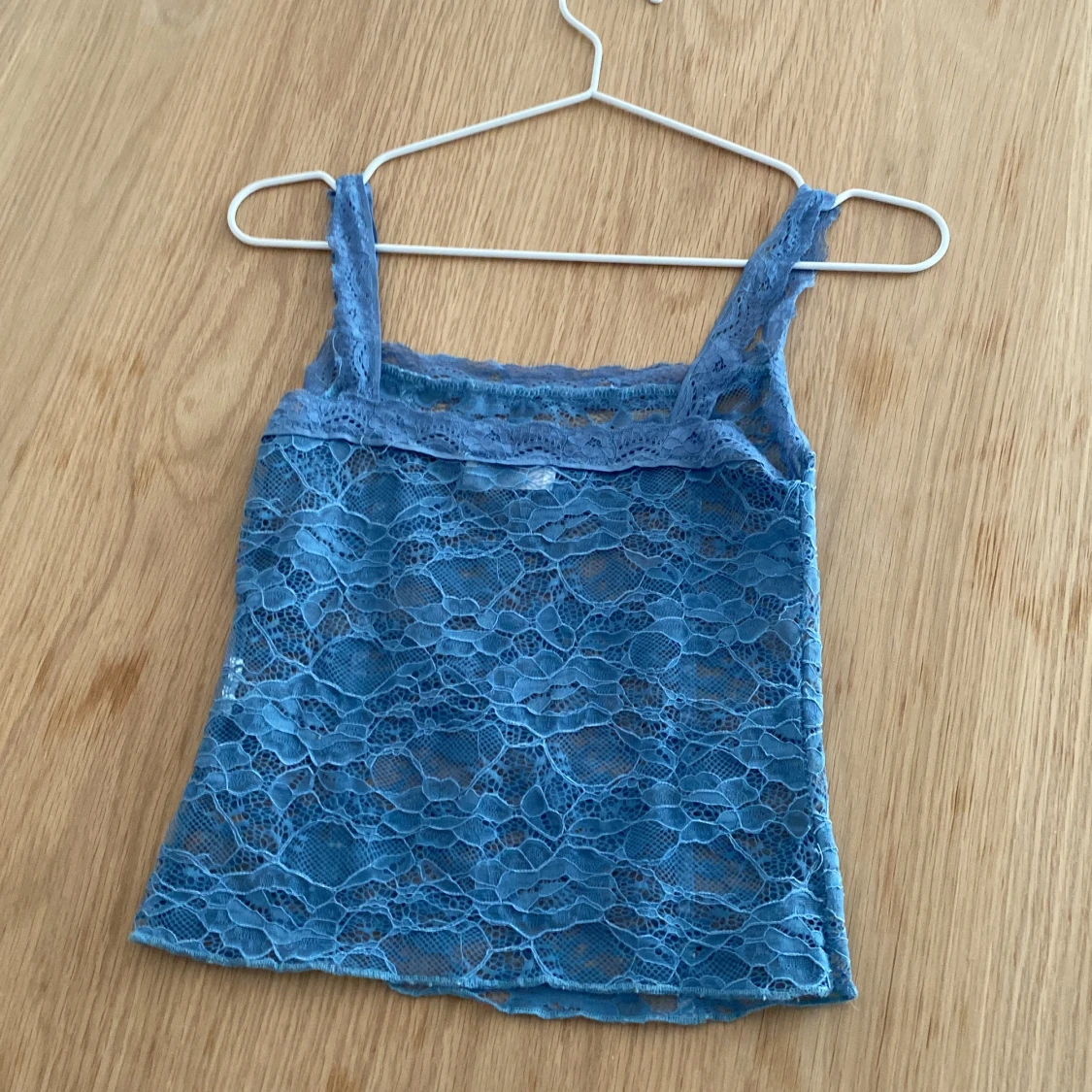 Blått spetslinne - 1