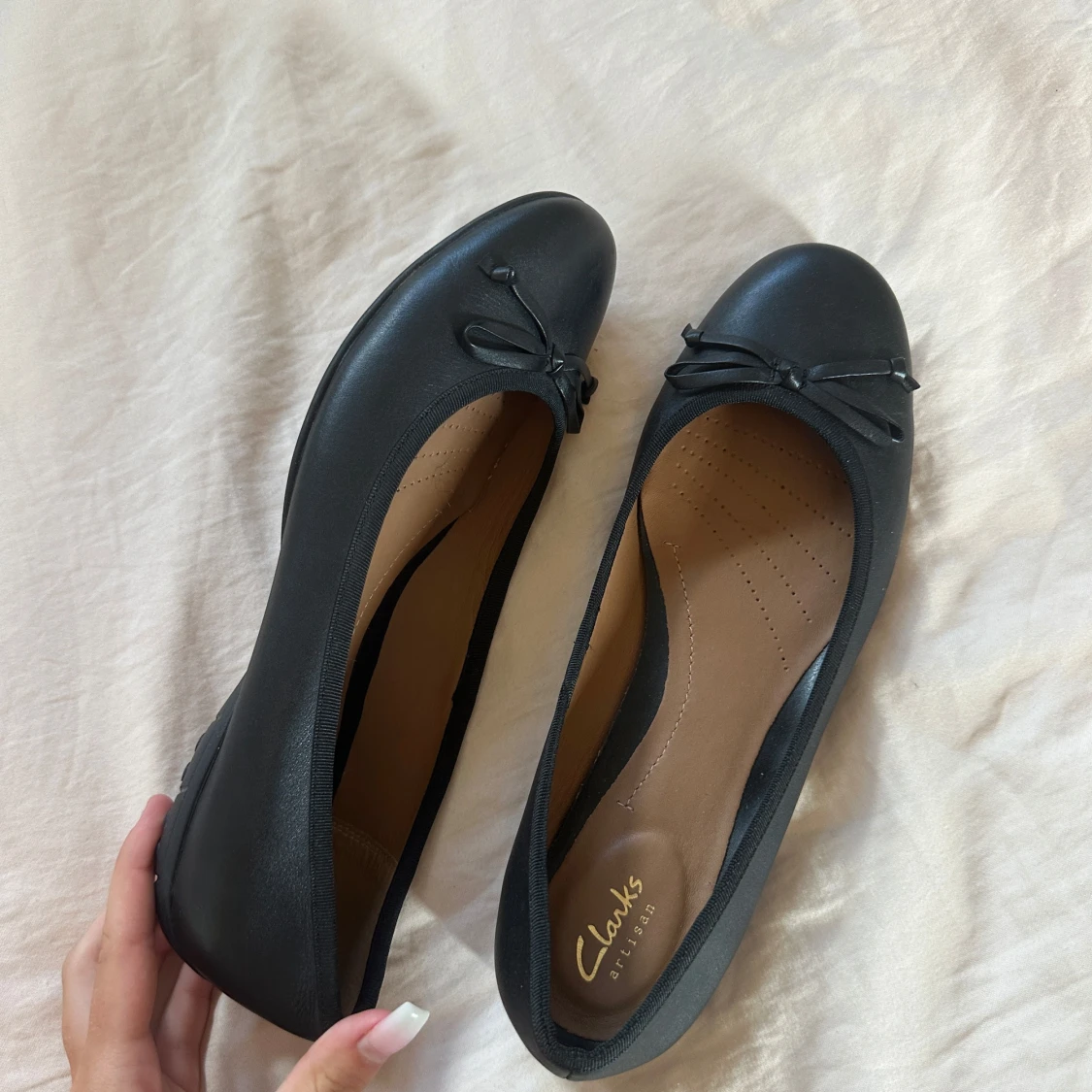 Svarta ballerinaskor från Clarks