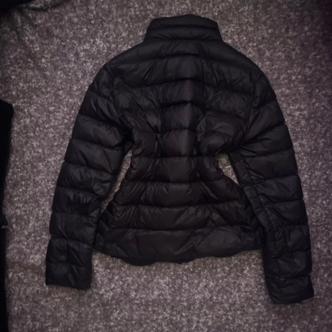 Svart pufferjacka från H&M L.O.G.G. - 1