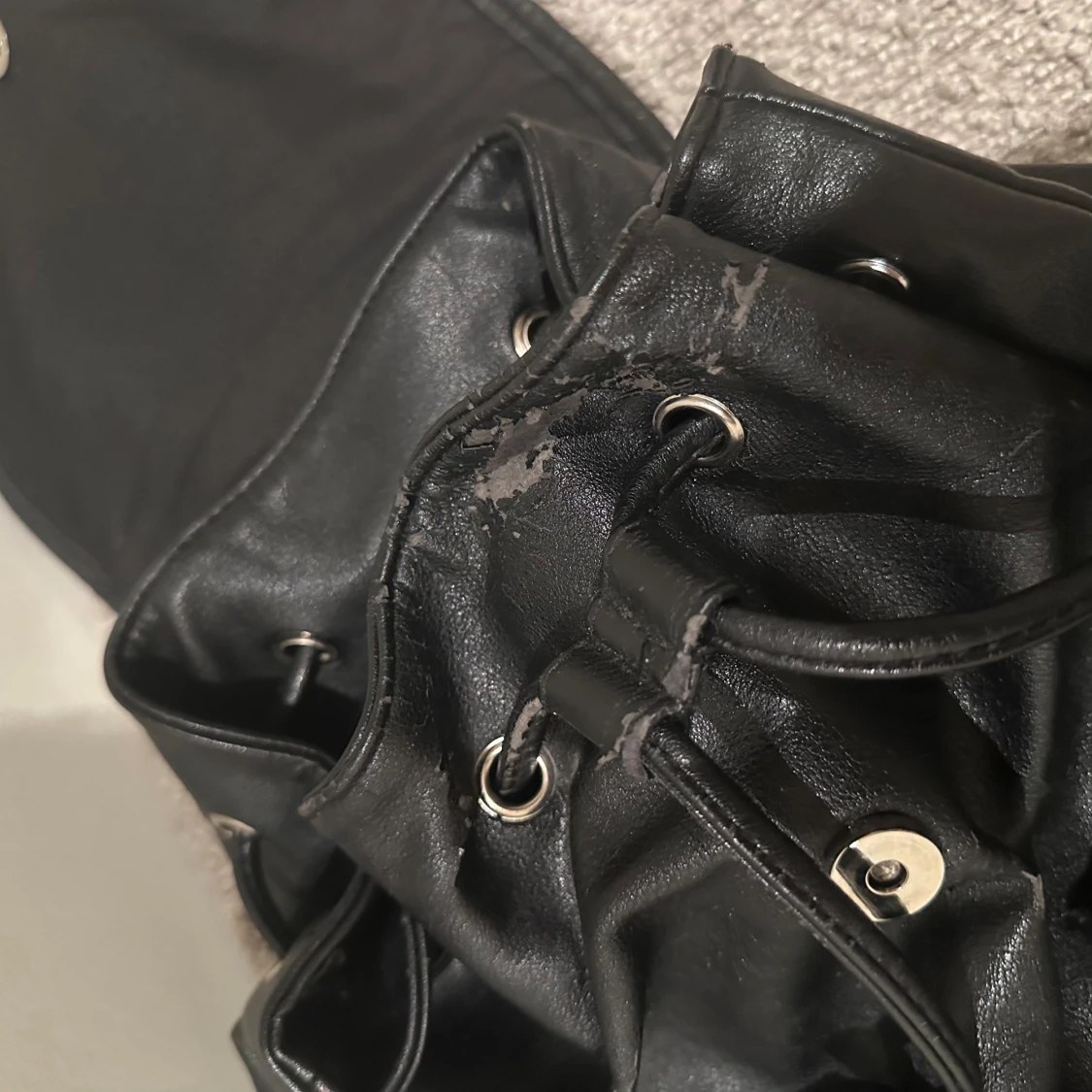 Svart Don Donna ryggsäck med quiltad design - 2