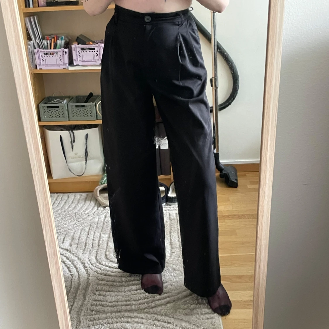 Svarta vida kostymbyxor - 3