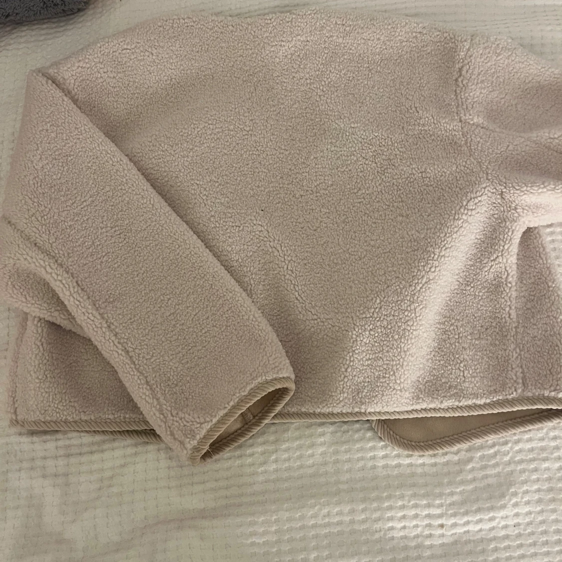 Beige teddyjacka från Cider - 2