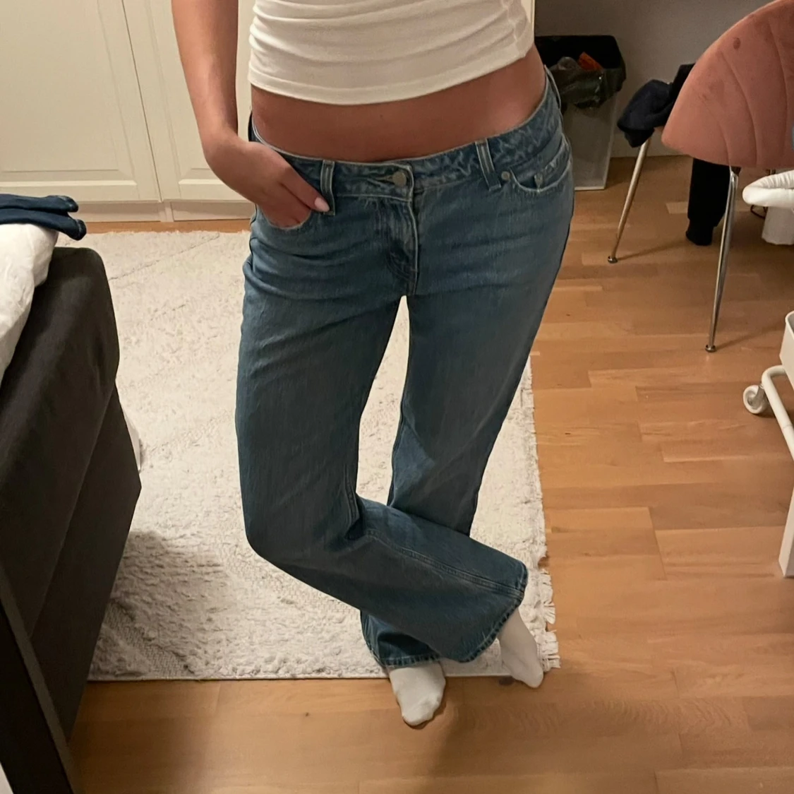 Blå bootcut jeans från Levi's