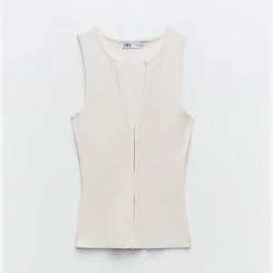 Ribbad Zara topp - Säljer endast för bra pris!!