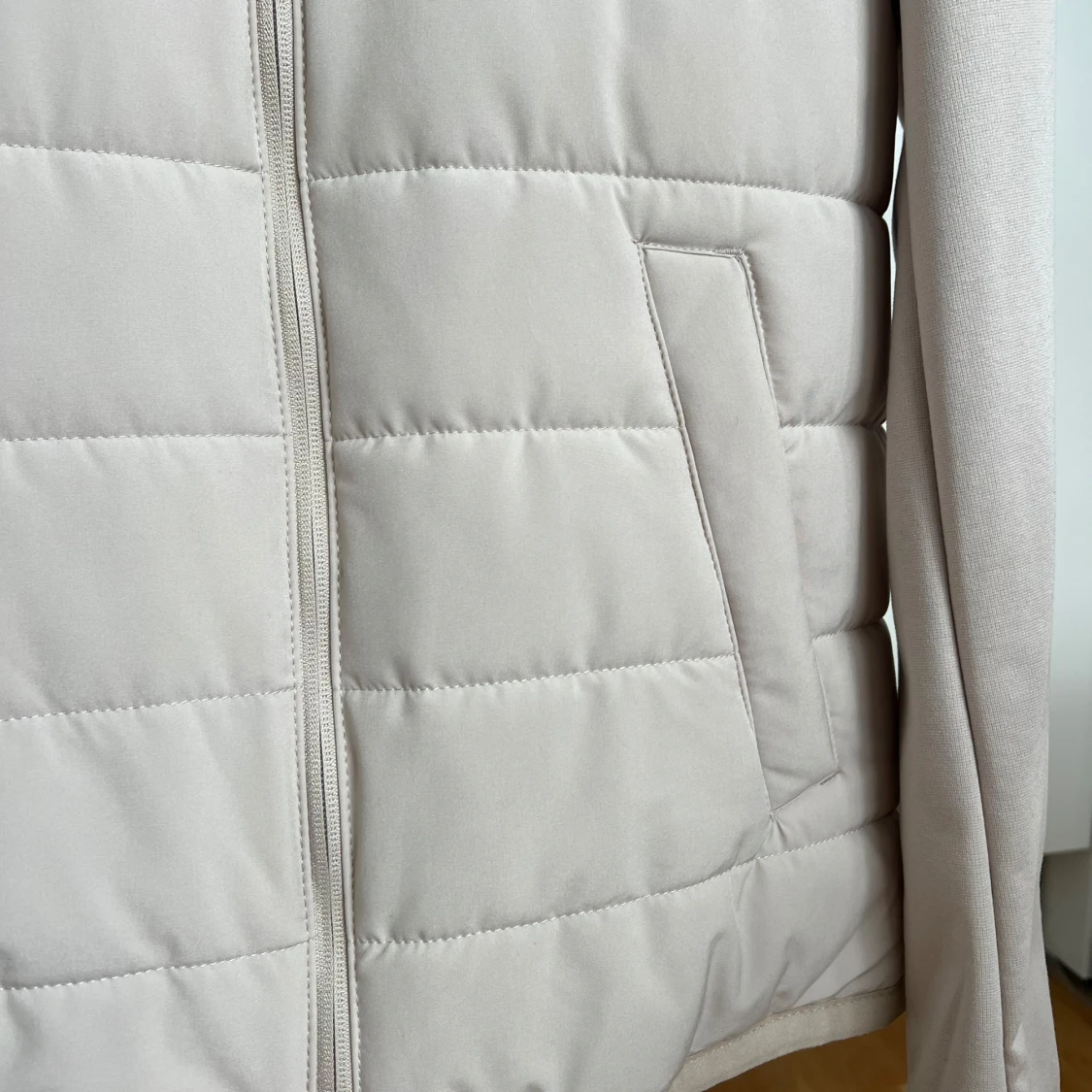 Beige quiltad cardiganjacka med ärmar, från Zara - 3