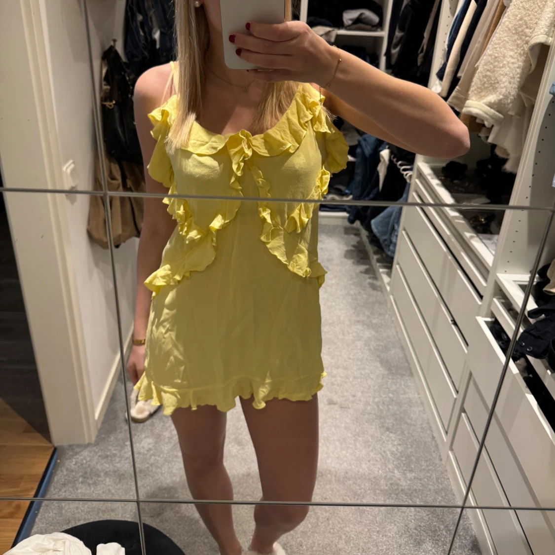 Gul volangklänning - 2