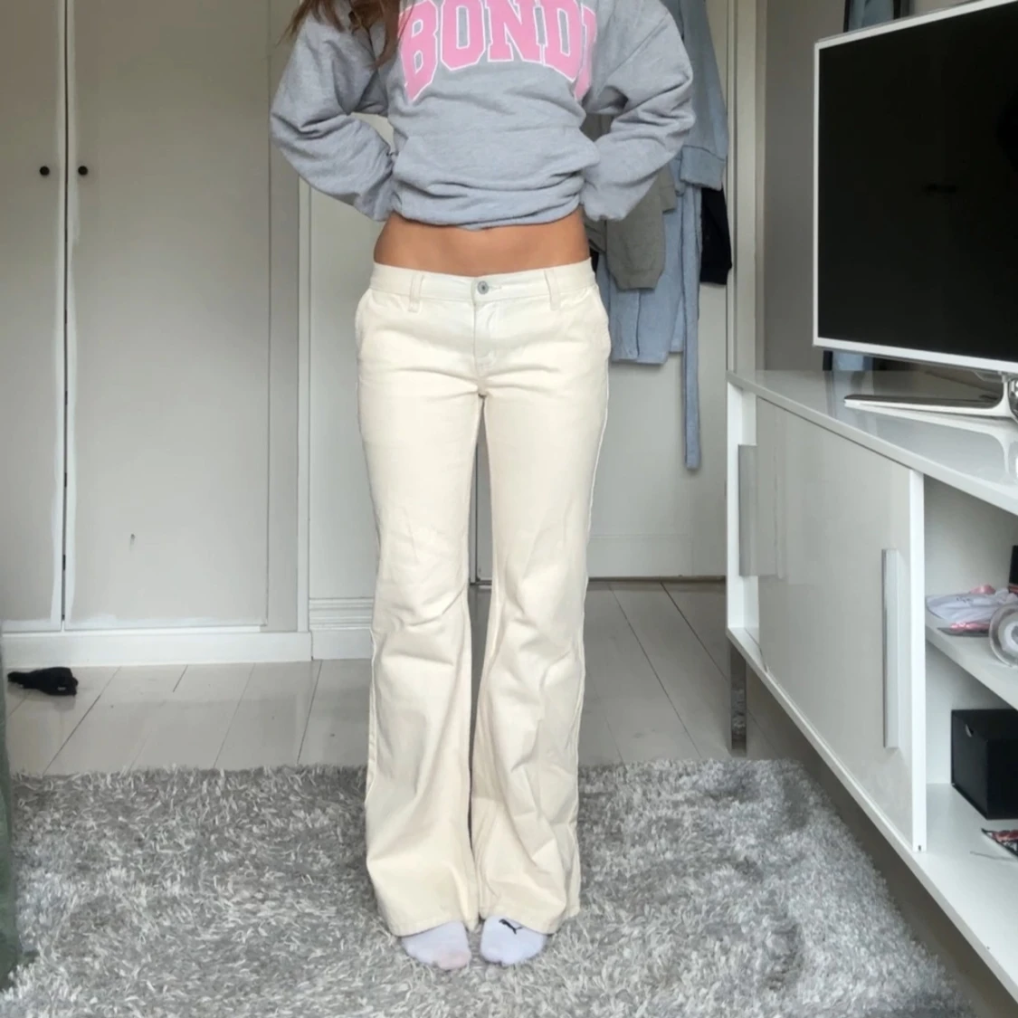 Beiga bootcut byxor