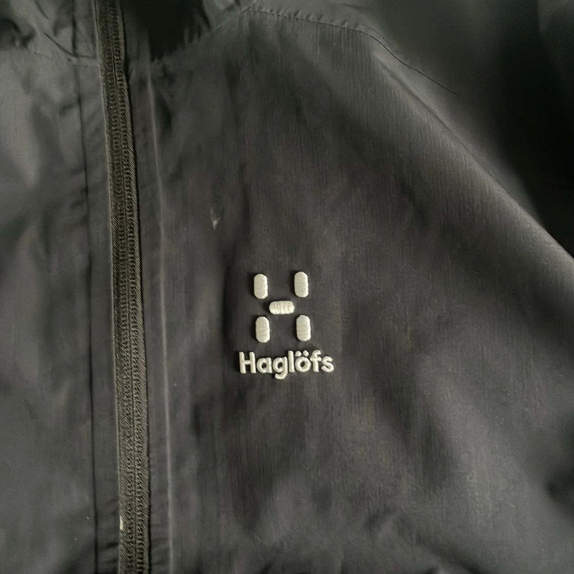 Svart skaljacka från Haglöfs med huva - 4