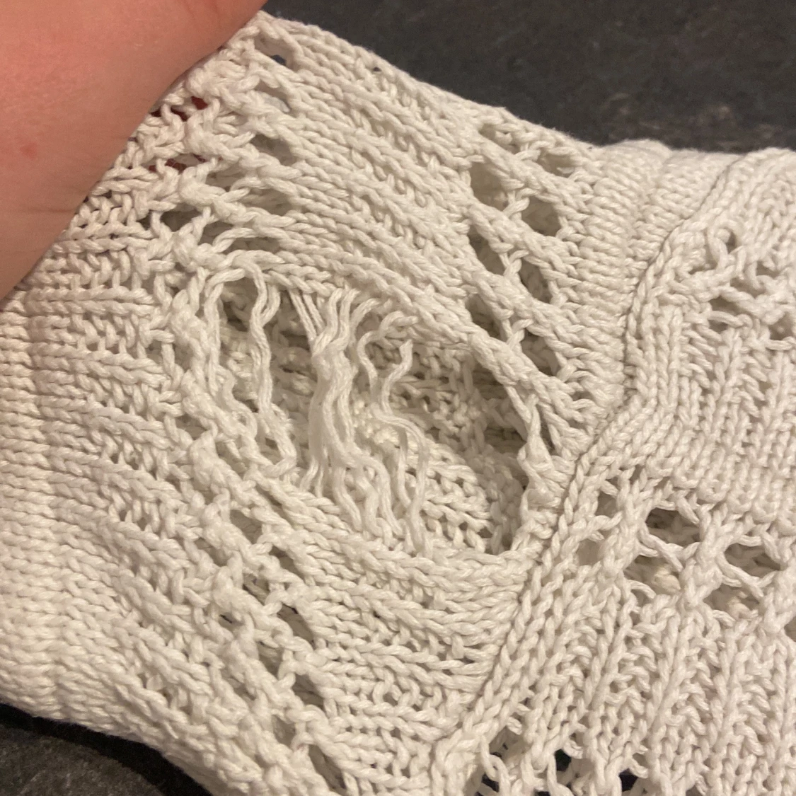 Vit stickad tröja från H&M - 4