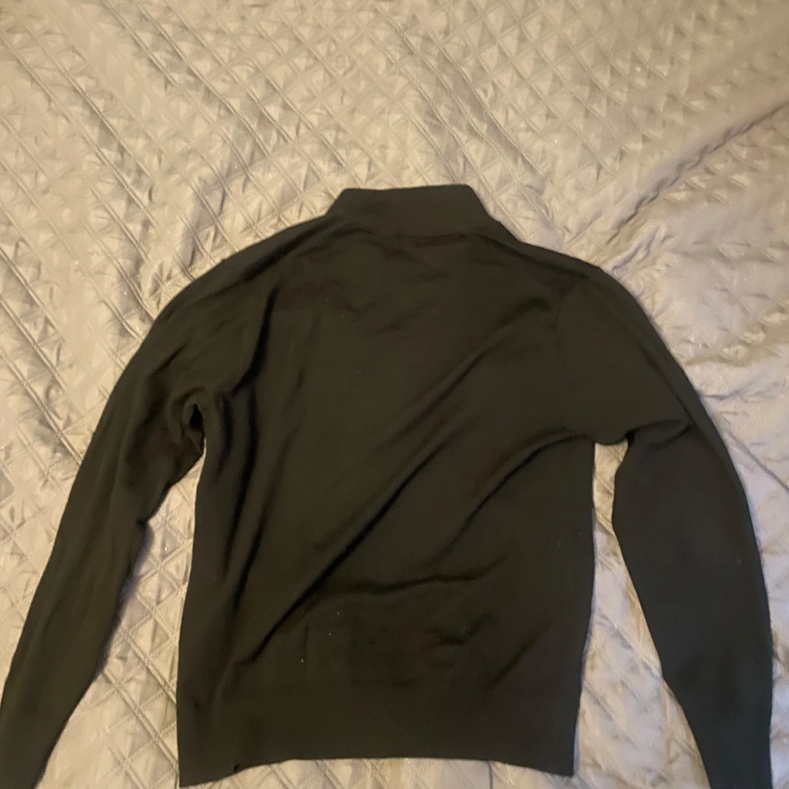 Svart halvzip-tröja från Uniqlo i ull - 1