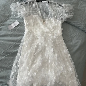 Student klänning Bubbleroom - Student klänning från bubbelroom. Etikett på. Beställde fel storlek så har inte använt den