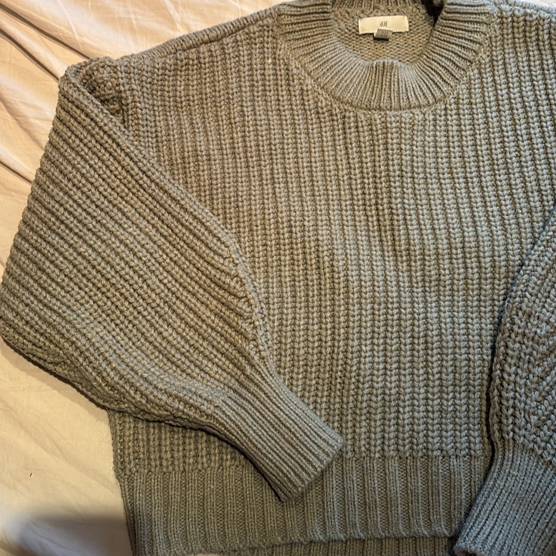 Grå stickad tröja från H&M