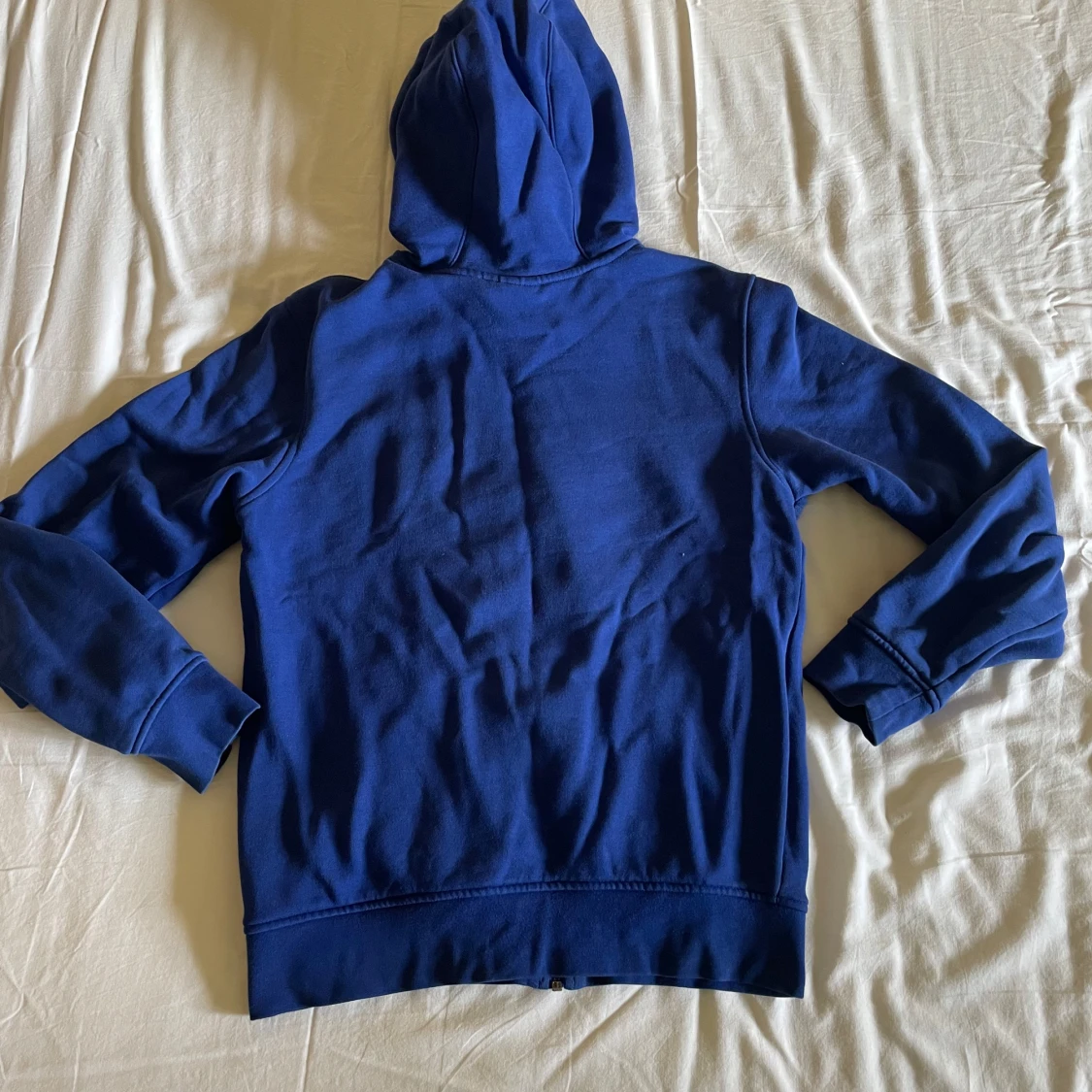 Blå hoodie från Lacoste - 1