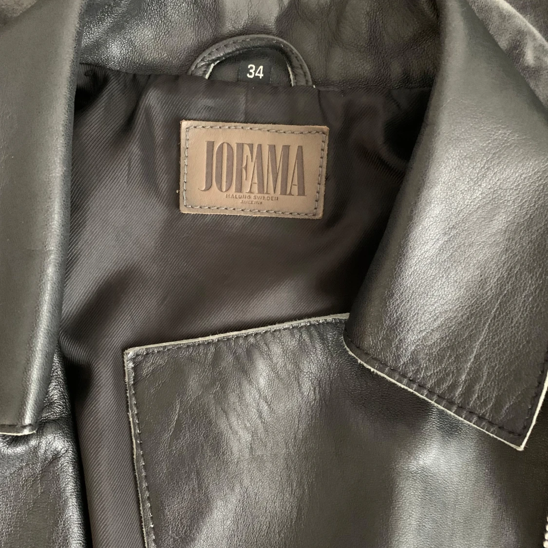 Svart skinnjacka från Jofama