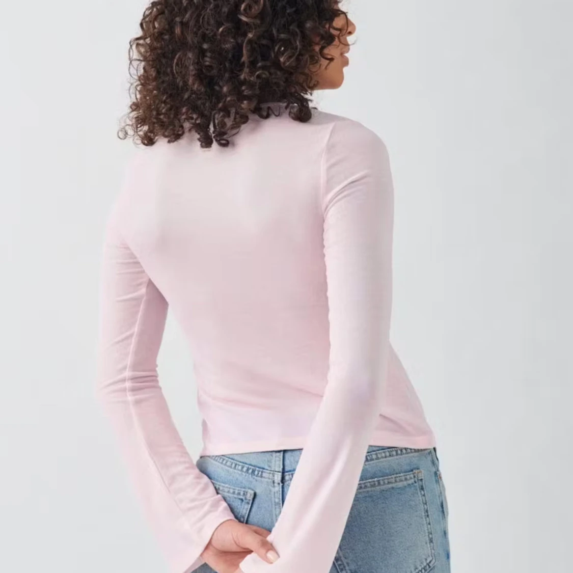 Ljusrosa långärmad topp med knyt - 2