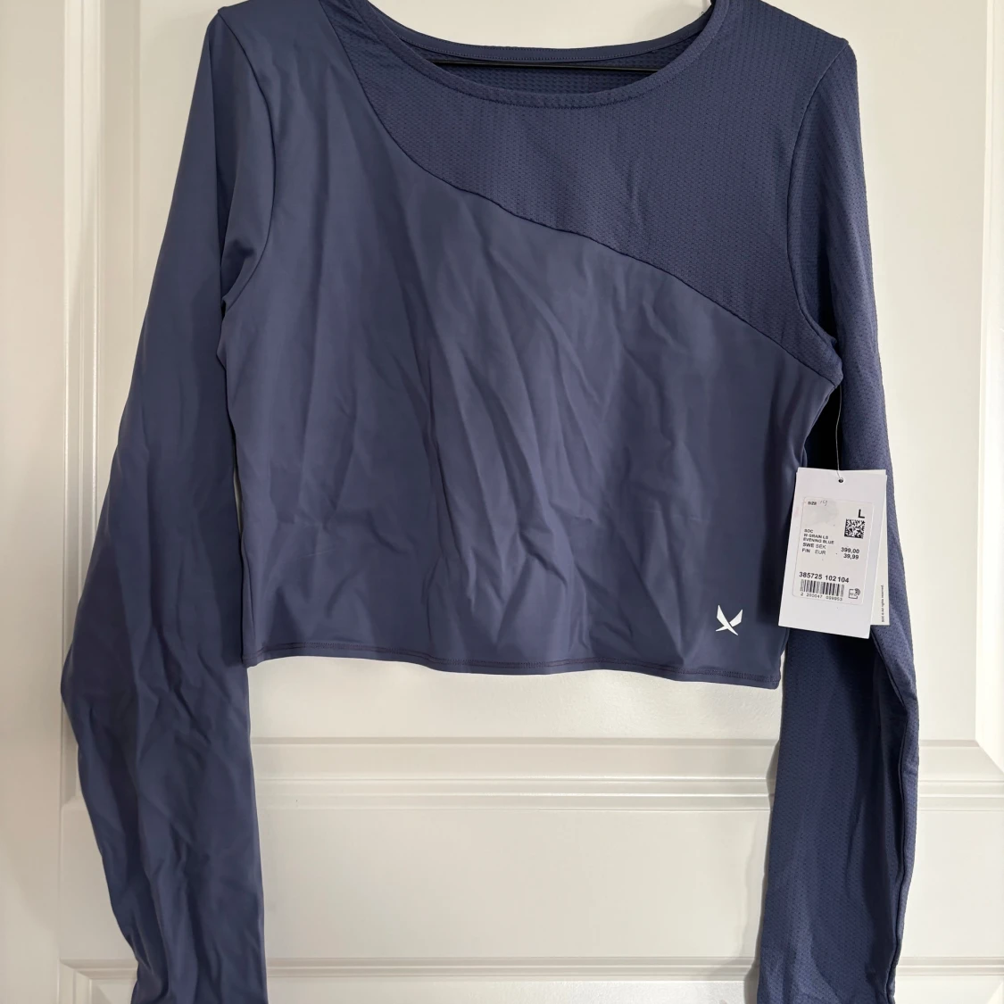 Ljuslila långärmad croppad träningströja från SOC