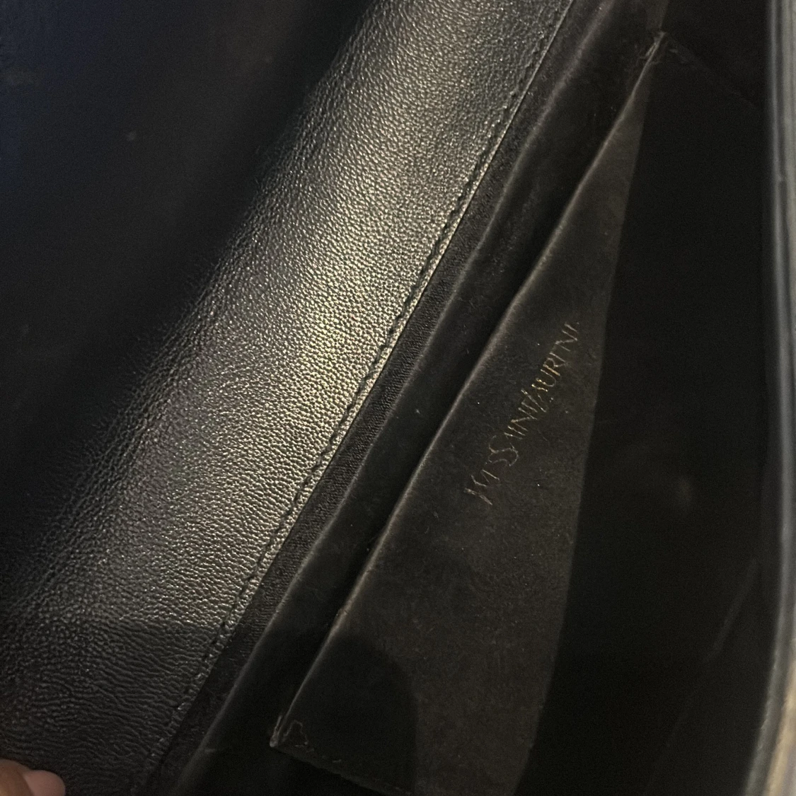 Svart clutch från YSL - 2