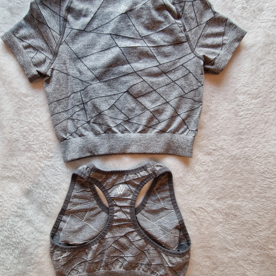 Workout Empire - Grått träningsset med geometriskt mönster