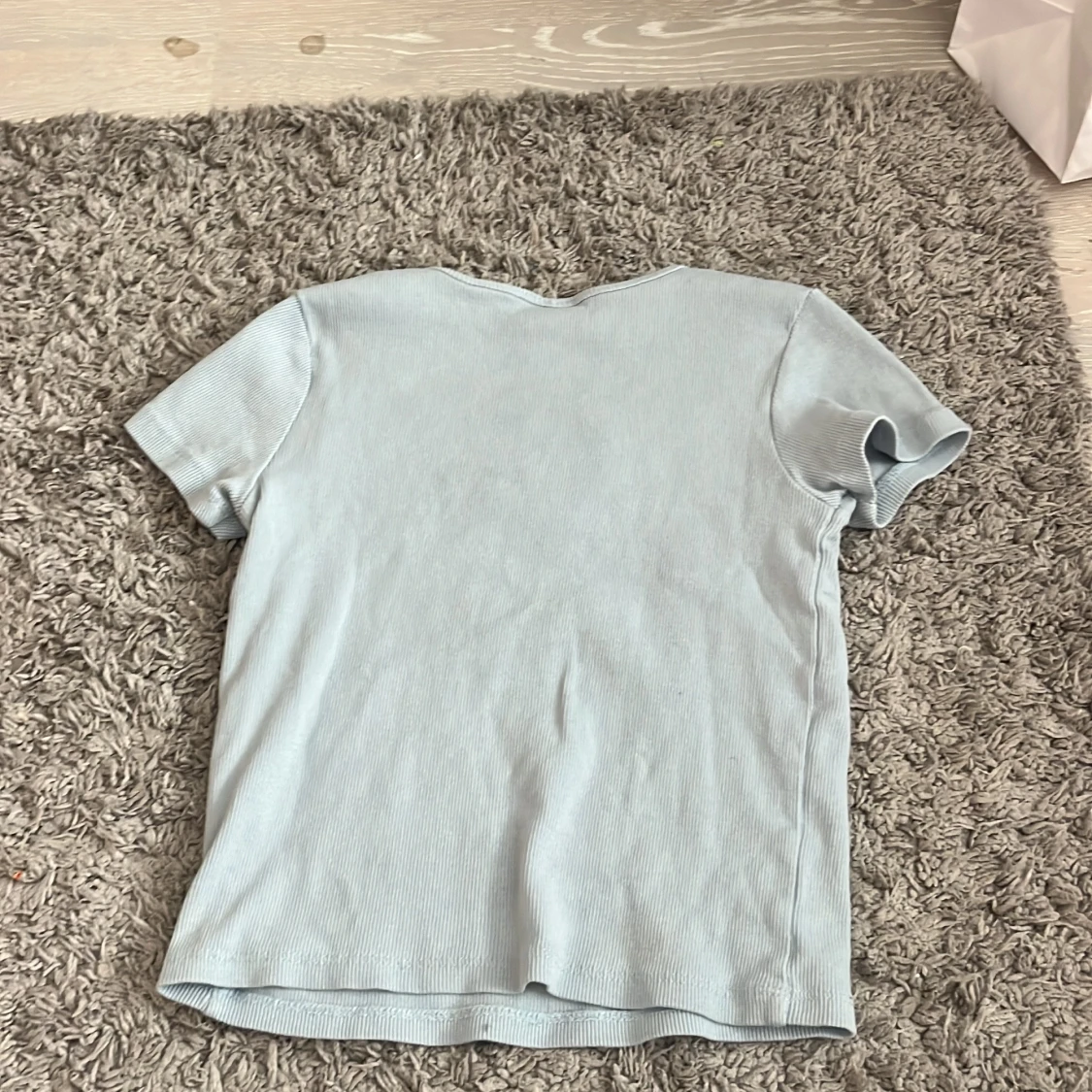 Ljusblå ribbad t-shirt från ZARA - 1