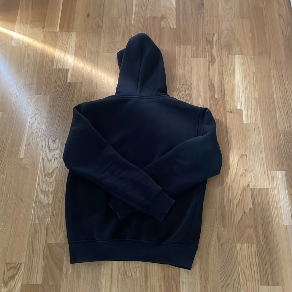 Svart Trapstar hoodie med blå/vit text - 3