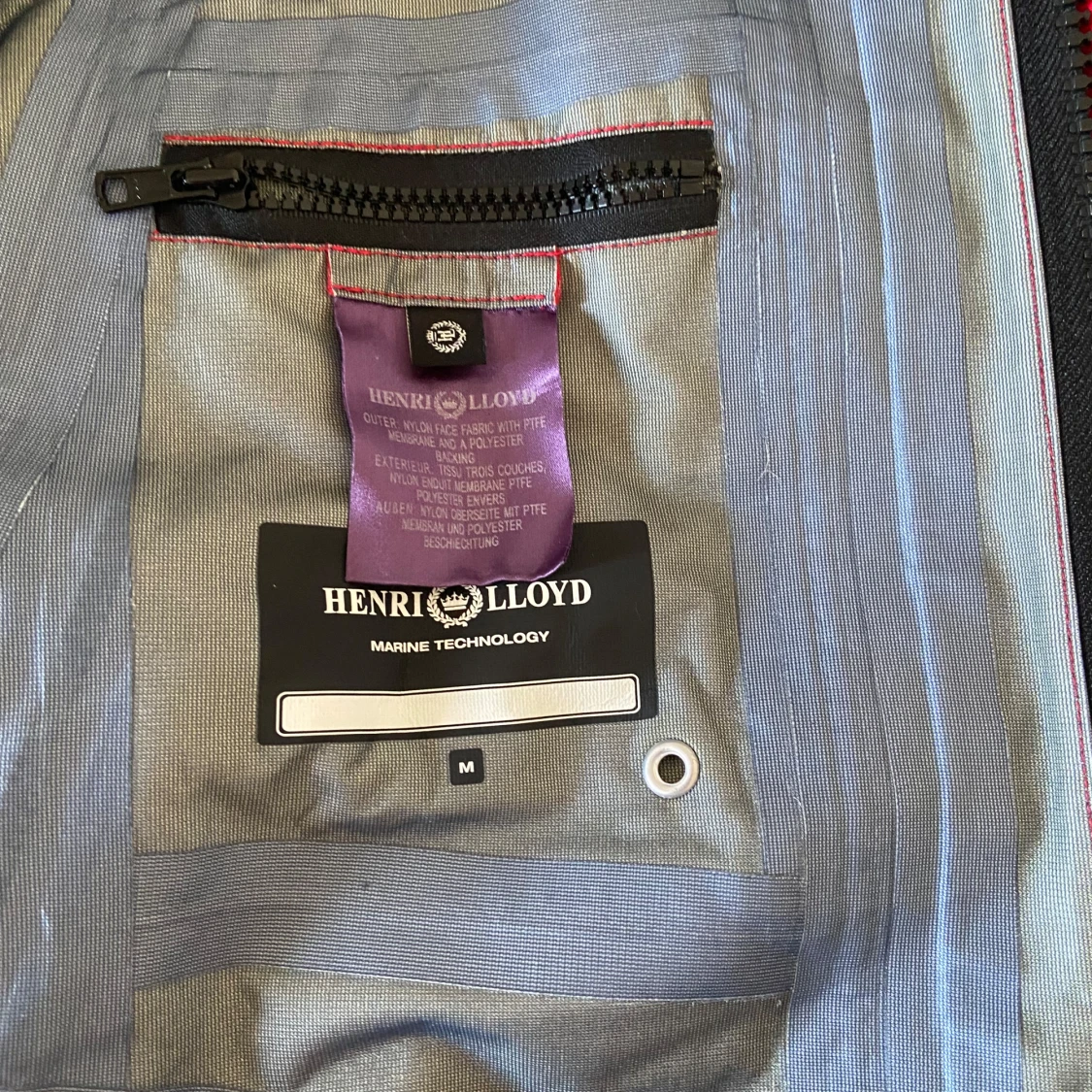 Röd vindjacka från Henri Lloyd M - 2