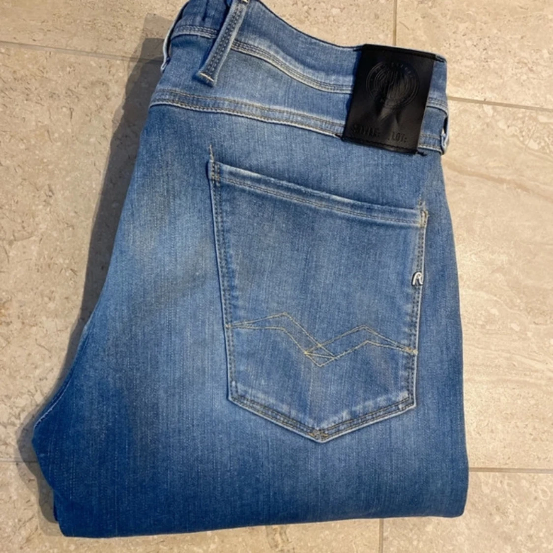 Replay Anbass Hyperflex ljusblå jeans herr