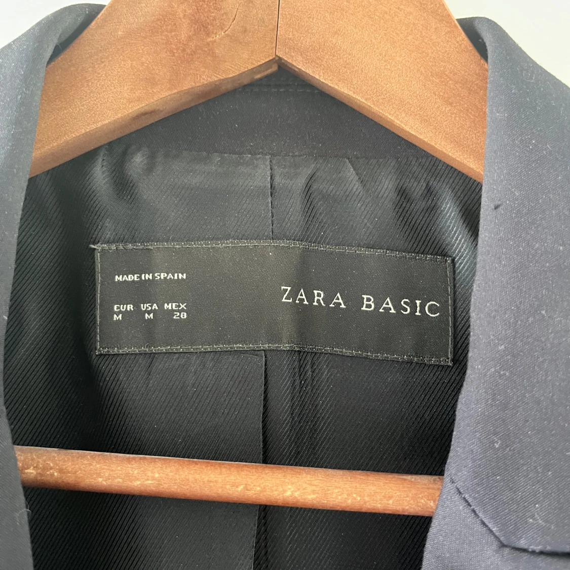 Mörkblå  kavaj från Zara Basic, M - 2