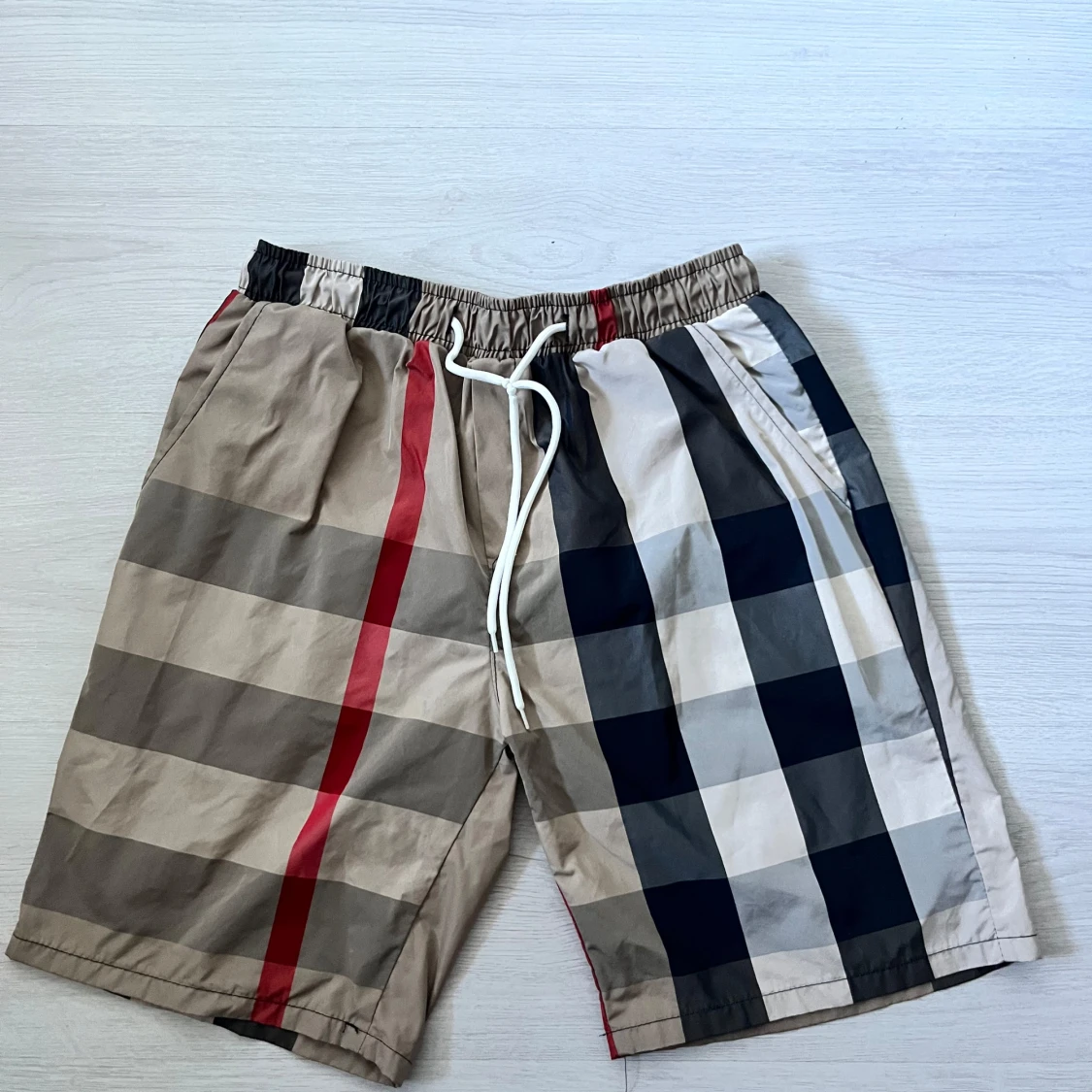  Burberry shorts